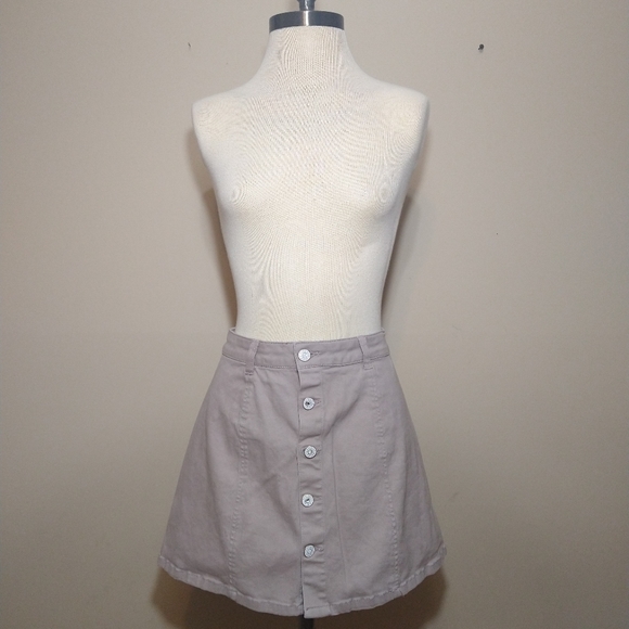 🌹Celebrity Pink Dusty Rose Skater Skirt with Buttons Down the Front Small - Picture 2 of 5